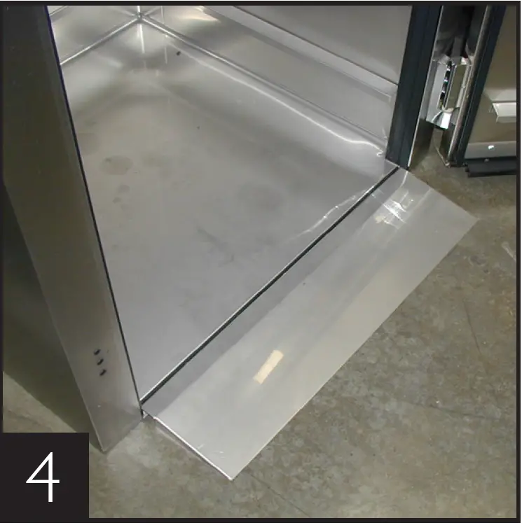 true STA1RRT89-1S-1S Solid Rear Door Insulated Roll- 08