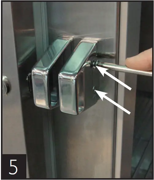 true STA1RRT89-1S-1S Solid Rear Door Insulated Roll- 12