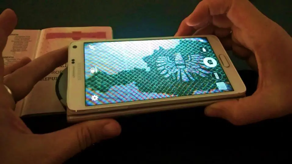 Doculus-Lumus-AS-IR-UVC-LI-Mobile-Document-Checking-Device-28