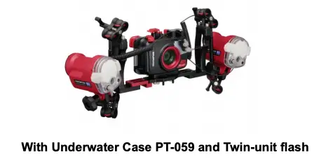 With Underwater Case PT-059 and Twin-unit flash