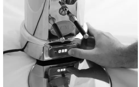 ECM V Titan 64 Espresso Grinder - figure 14