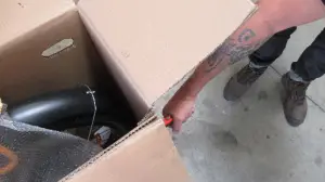 CSC FT750ST Step Through Electric Bicycle - Assembling11