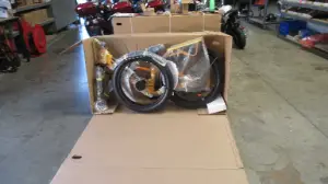 CSC FT750ST Step Through Electric Bicycle - Assembling12