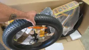 CSC FT750ST Step Through Electric Bicycle - Assembling18
