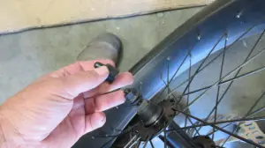 CSC FT750ST Step Through Electric Bicycle - Assembling41