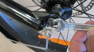 CSC FT750ST Step Through Electric Bicycle - Assembling47