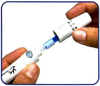Dr Morepen BG-03 Blood Glucose Test Strips - SETTIG UP LANCING DEVICE 4
