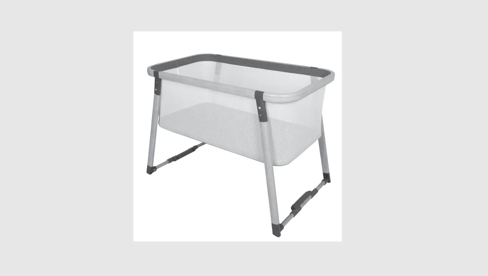 Childcare 036595 Nocto Bassinet Instruction Manual Childcare 036595 Nocto Bassinet Instruction Manual