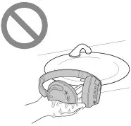 SONY WHCH720NB Wireless Noise Canceling Over Ear Headphones - getting wet 4