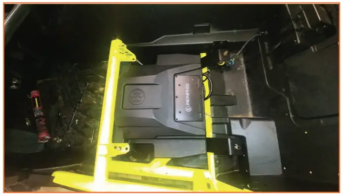 MEMPHIS-AUDIO-CANAMX310SE-OEM-Direct-Fit-Powered-Subwoofer-Enclosure-FIG-2