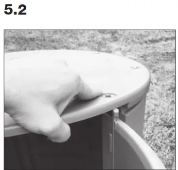 Mantis CT08002 Mobile Composter Rolls- 5-2