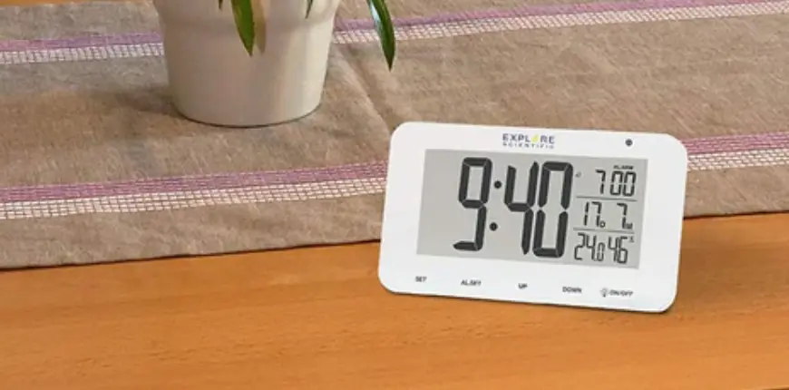 Explore Scientific Rdc1004 Radio Controlled Alarm Clock Instruction Manual