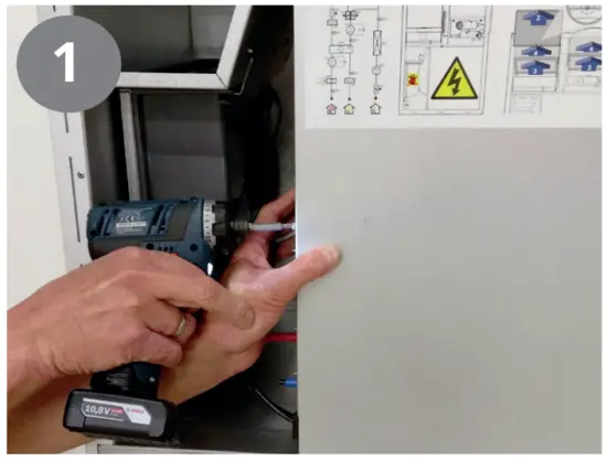 Removing the I/O unit