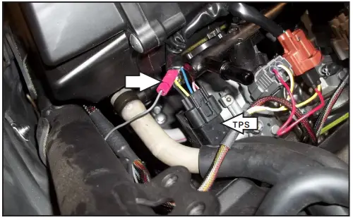 DYNOJET-PC6-22090-Power-Commander-6-Fig-09