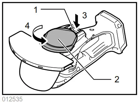 makita DUM166 160mm Cordless Grass Shear - Adjusting the shearing height 7