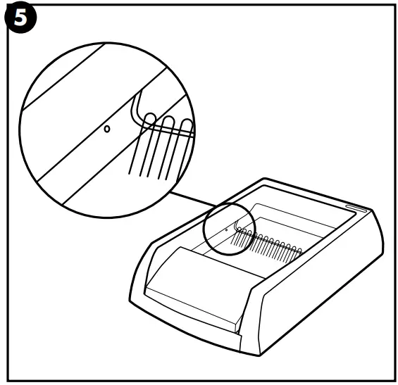 PetSafe PAL00 14242 ScoopFree Original Self Cleaning Litter Box-Cleaning