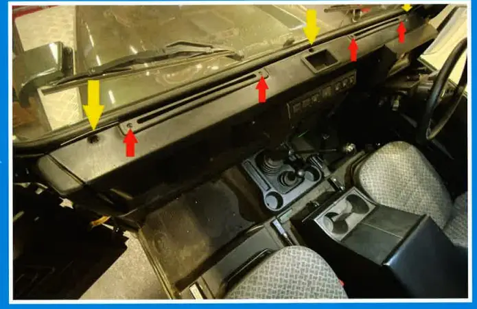 MUD UK MUD 0069 Double DIN Td5 Console-