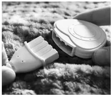 LAKELAND-63715-Embossed-Super-Soft-Heated-Throw-FIG-2