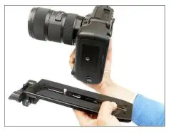 PROAIM P-SBP-01 VCT Universal Shoulder Base Plate - Mount the camera by aligning the camera's