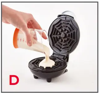 DASH-DMWW001SW-Spider-Web-Mini-Waffle-Maker-fig 6