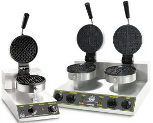CARNIVAL KING Standard Waffle Maker