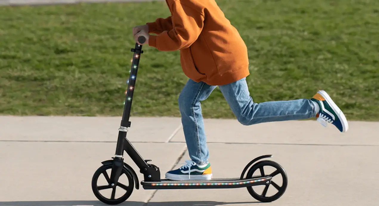 Jetson Jupiter Jumbo Light Up Kick Scooter User Manual