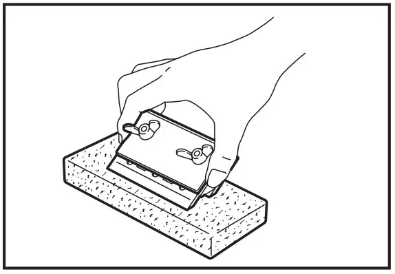 Sharpening the planer blades