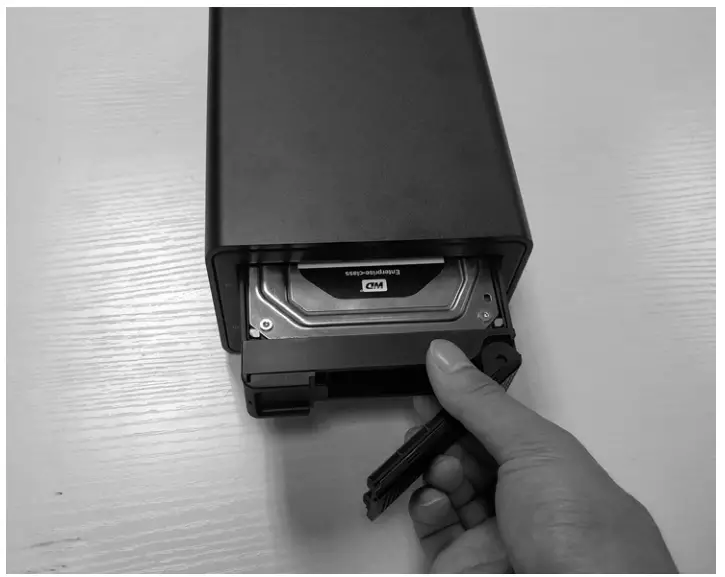 ORICO 35RU3 Series 2 5 and 3 5 Inch External Hard Drive RAID Enclosure - drive