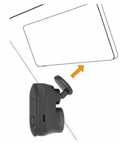 Installing the Device on Your Windshield 02