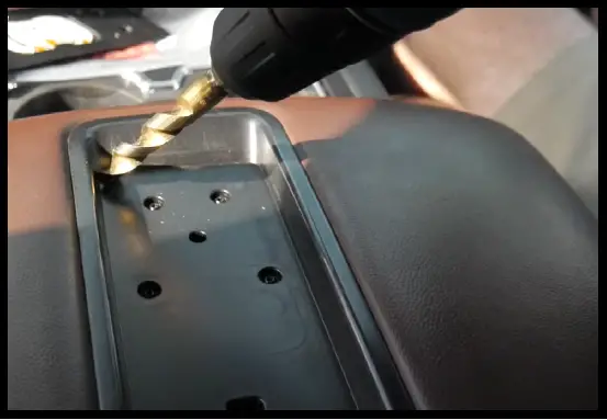 BOOST-AUTO-PARTS-2014-2019-GM-Wireless-Phone-Charger-10