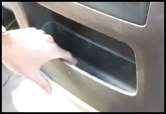 BOOST-AUTO-PARTS-2014-2019-GM-Wireless-Phone-Charger-18