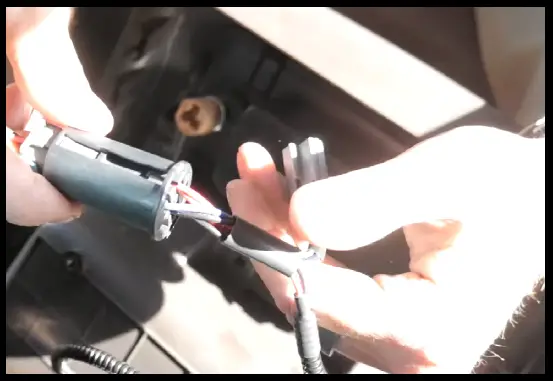 BOOST-AUTO-PARTS-2014-2019-GM-Wireless-Phone-Charger-6