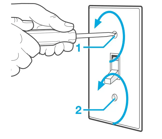 Caseta 0301799 In-Wall switch - Remove the wallplate from switch.