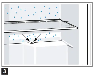 Cleaning the condensation channel and drainage hole
