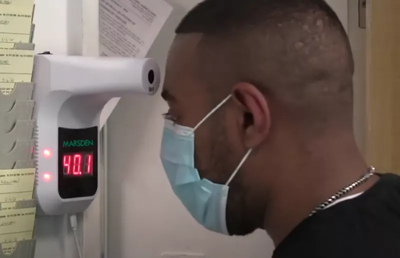 Thermco Accd0973ir Wall Mount Automat Forehead Ir Infrared Thermometer User Guide