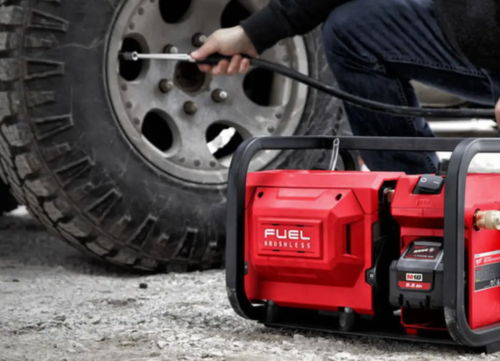 Milwaukee M18 Fac Cordless Air Compressor User Manual