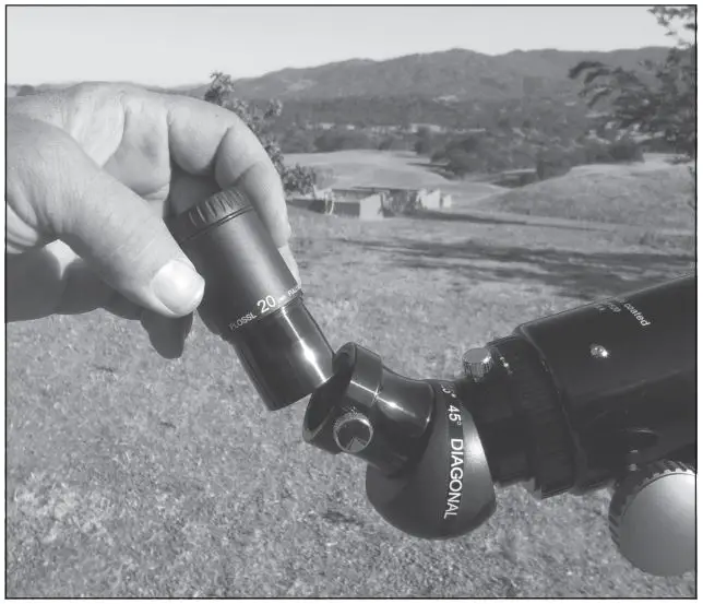 ORION StarBlast 62mm Compact Travel Refractor 10149 - Figure 4