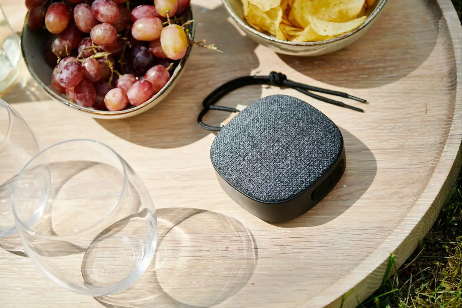 Sackit Woofit Go Xq Wireless Steel Speaker User Manual Sackit Woofit Go Xq Wireless Steel Speaker User Manual