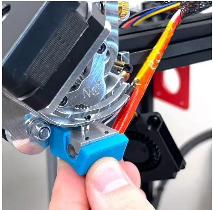 INSTALL THE SILICONE SOCK