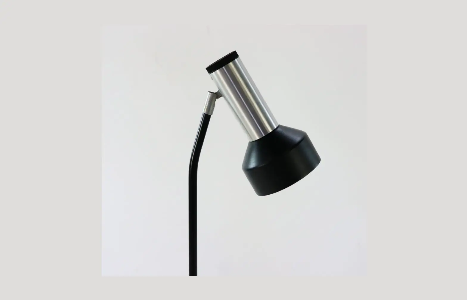 Philips 9290031894 Splay Floor Lamp User Manual Philips 9290031894 Splay Floor Lamp User Manual