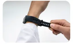 Setting up your Nymi Band Figure 1