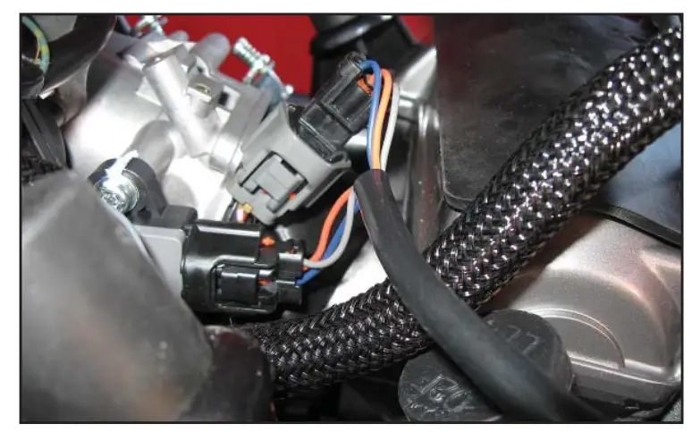 INSTALLING THE POWER COMMANDER 6