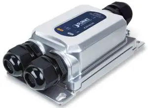PLANET Industrial IP67 PoE + Media Converter IGTP-825AT