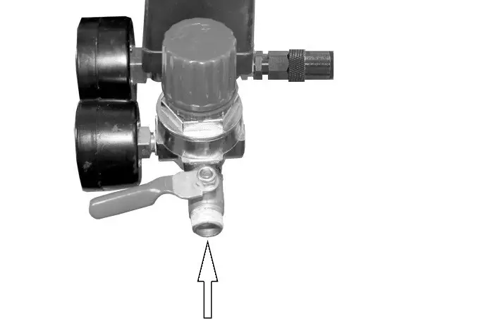 AirMaster TIGER 7 260 24L Oil Free Air Compressor- ATTACHING AIR TOOLS
