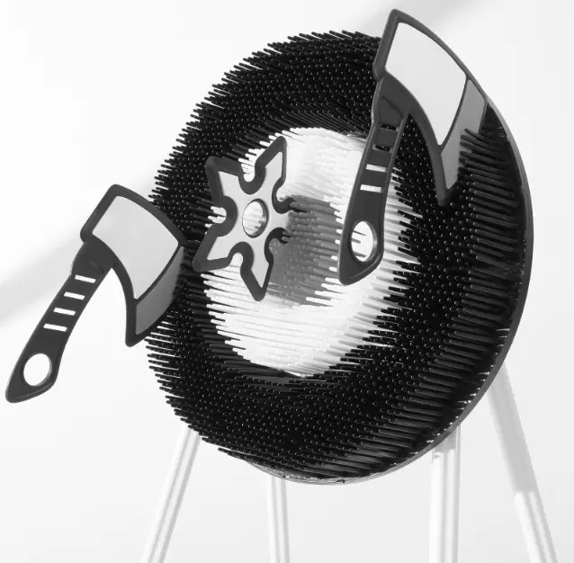 SHARPER IMAGE 207945 AXE Throwing Game