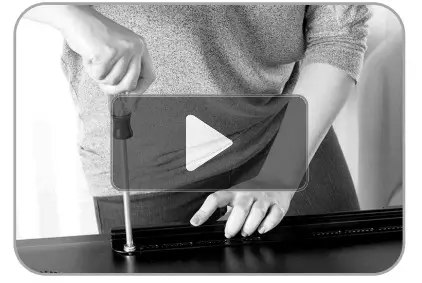 SeCURa QLF425-B2 Full Motion TV Wall Mount - Figure 1