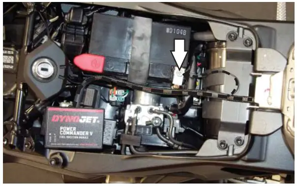 Dynojet Honda CB1000R 2018-2019 Power Commander - INSTALLING THE POWER COMMANDER 1