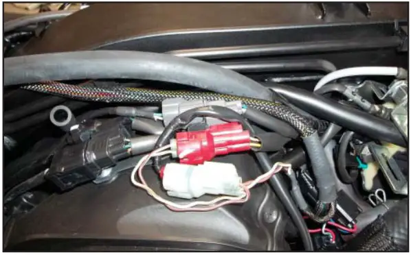 Dynojet Honda CB1000R 2018-2019 Power Commander - INSTALLING THE POWER COMMANDER 6