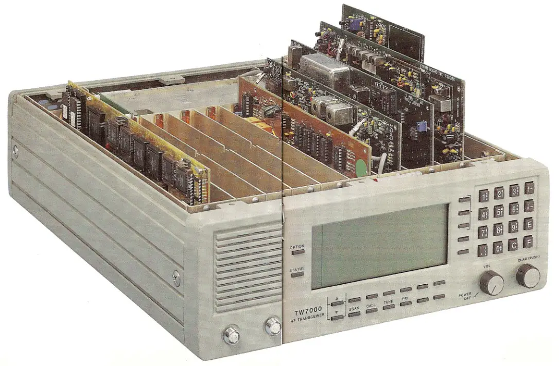 DATRON TW7000 Professional HF Transceiver - FIGURE 4