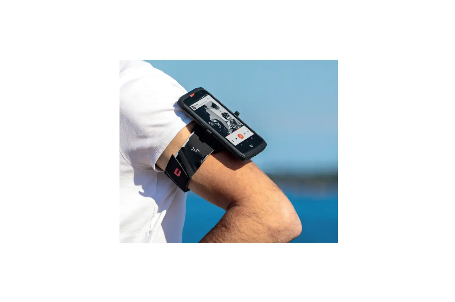 Crosscall X-armband Sports With Magnetic Fastening User Guide Crosscall X-armband Sports With Magnetic Fastening User Guide